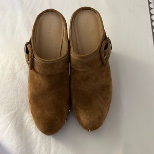Veronica beard clogs camel color